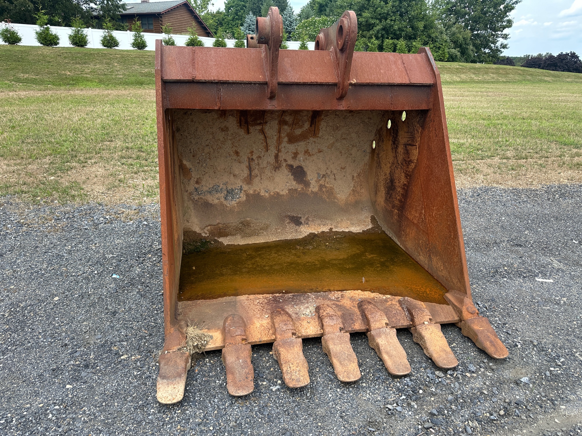 2007 JM 400 Series Bucket - Image 2