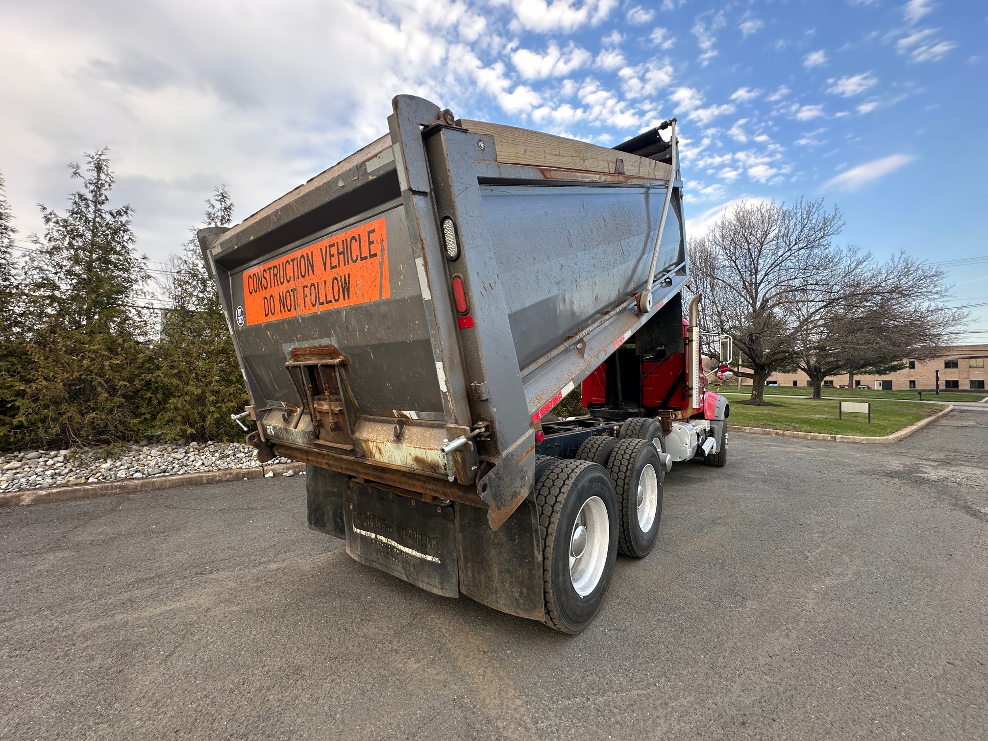 2017 MACK Granite GU713 - view 7 of 35