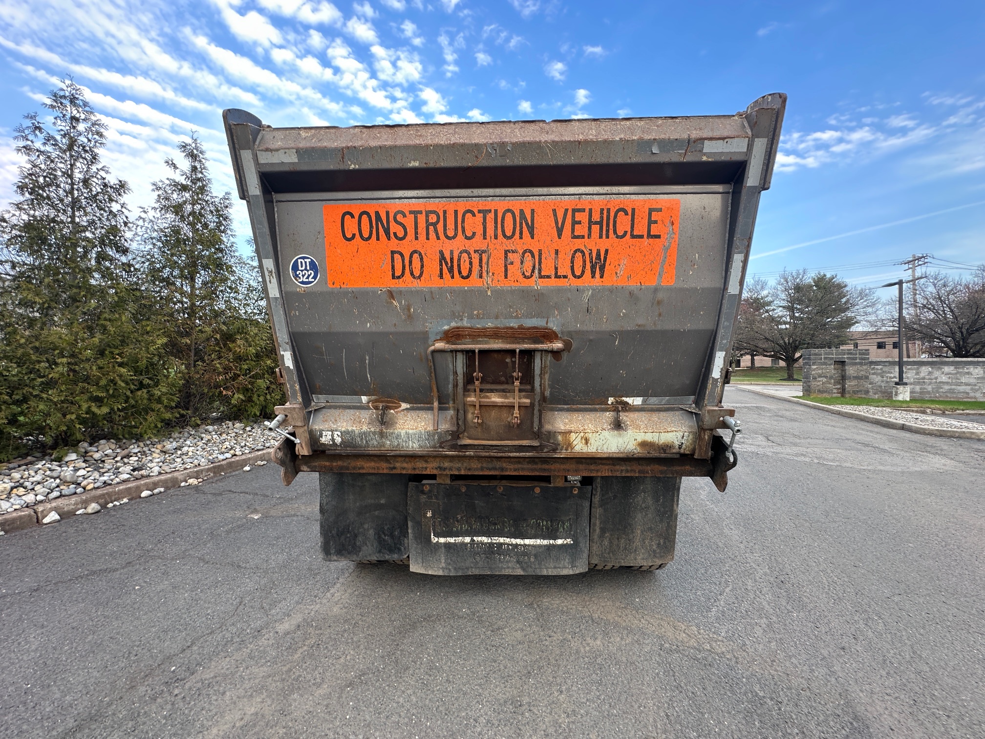 2017 MACK Granite GU713 - view 8 of 35