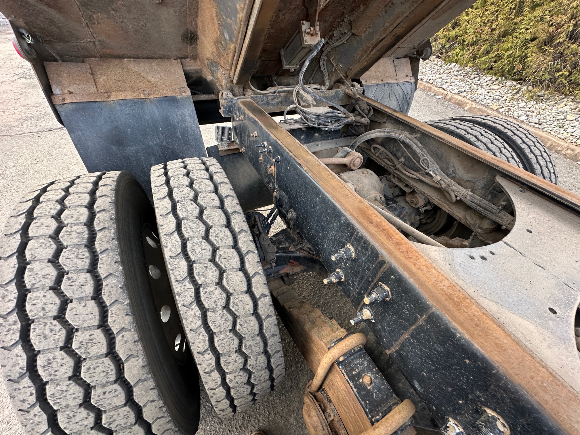 2017 MACK Granite GU713 - view 15 of 35