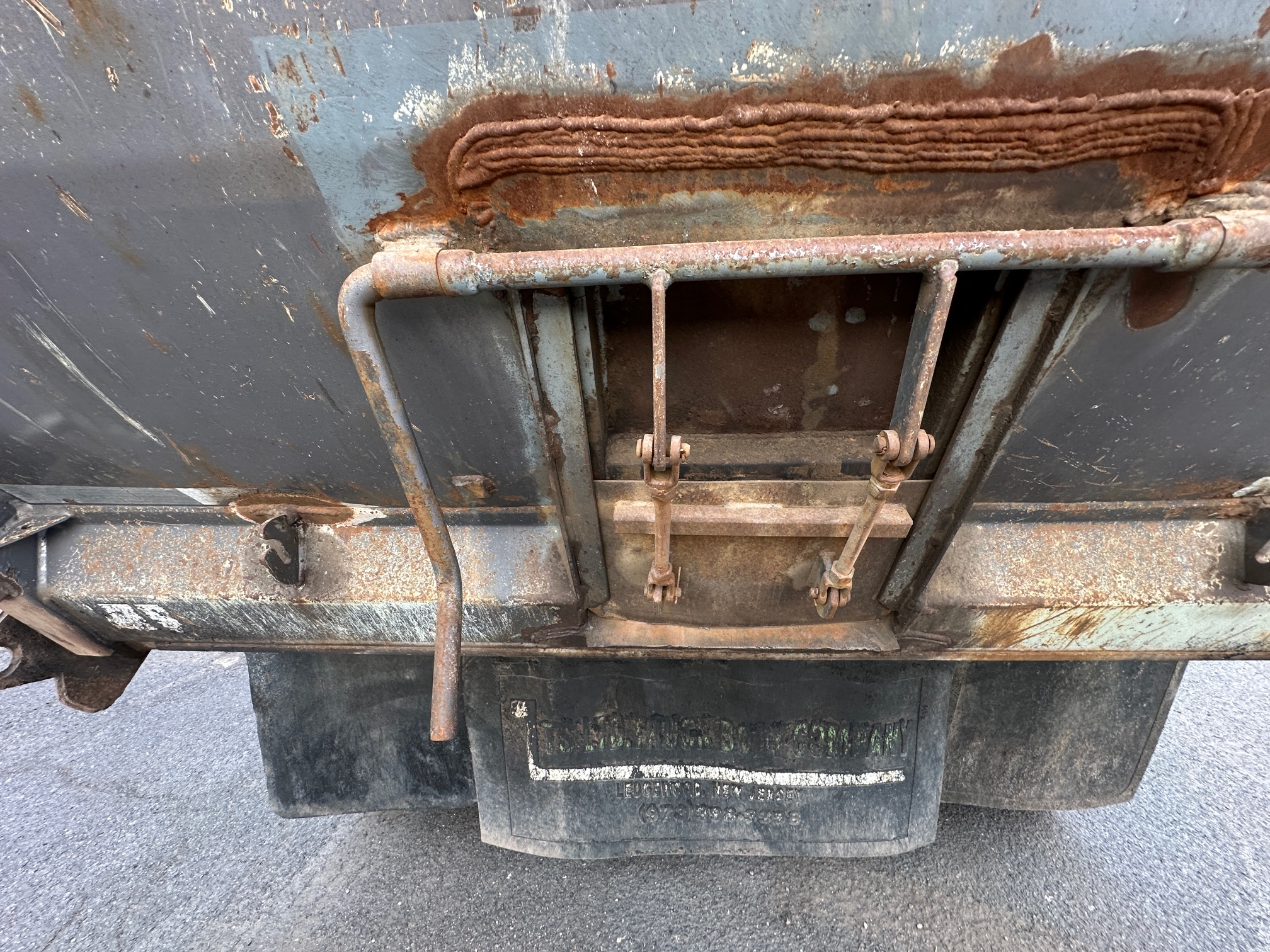 2017 MACK Granite GU713 - view 18 of 35