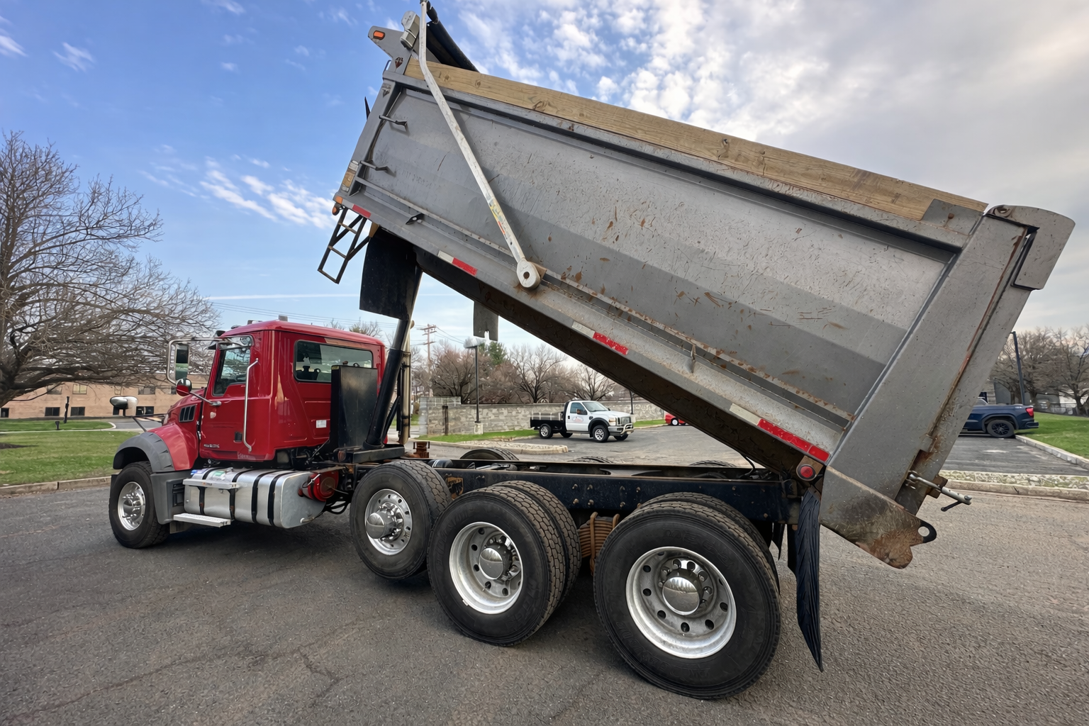 2017 MACK Granite GU713 - view 5 of 35