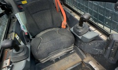 2017 DEERE 332G - Image 17