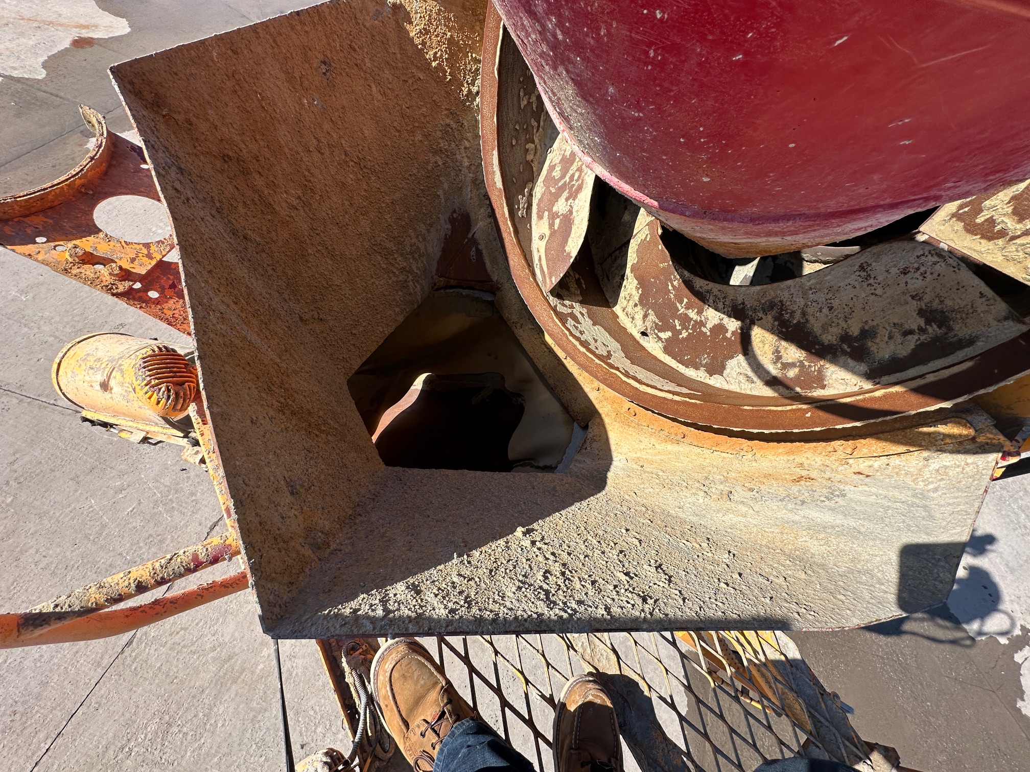 2020 PHOENIX Front Discharge Mixer - view 9 of 46