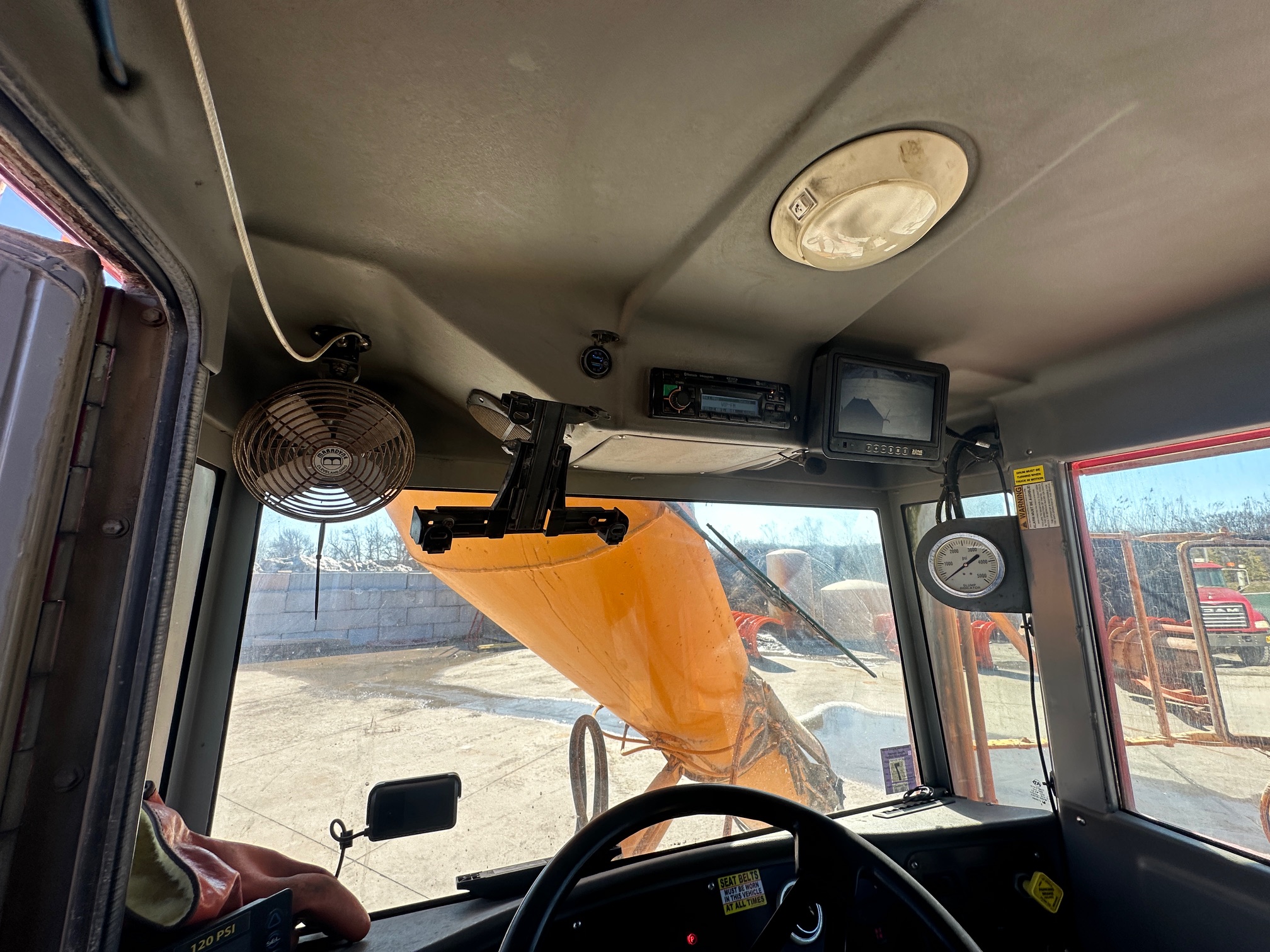 2020 PHOENIX Front Discharge Mixer - view 13 of 46