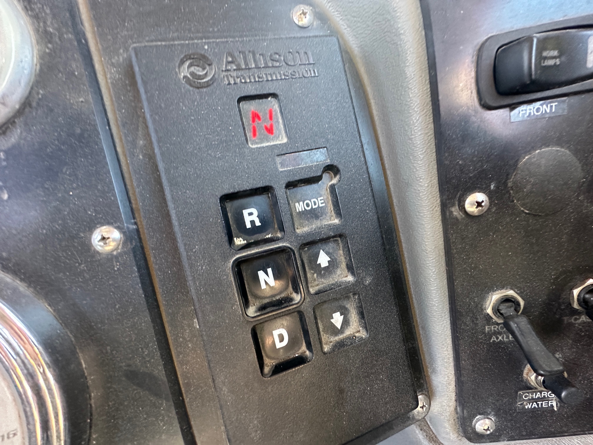 2020 PHOENIX Front Discharge Mixer - view 16 of 46