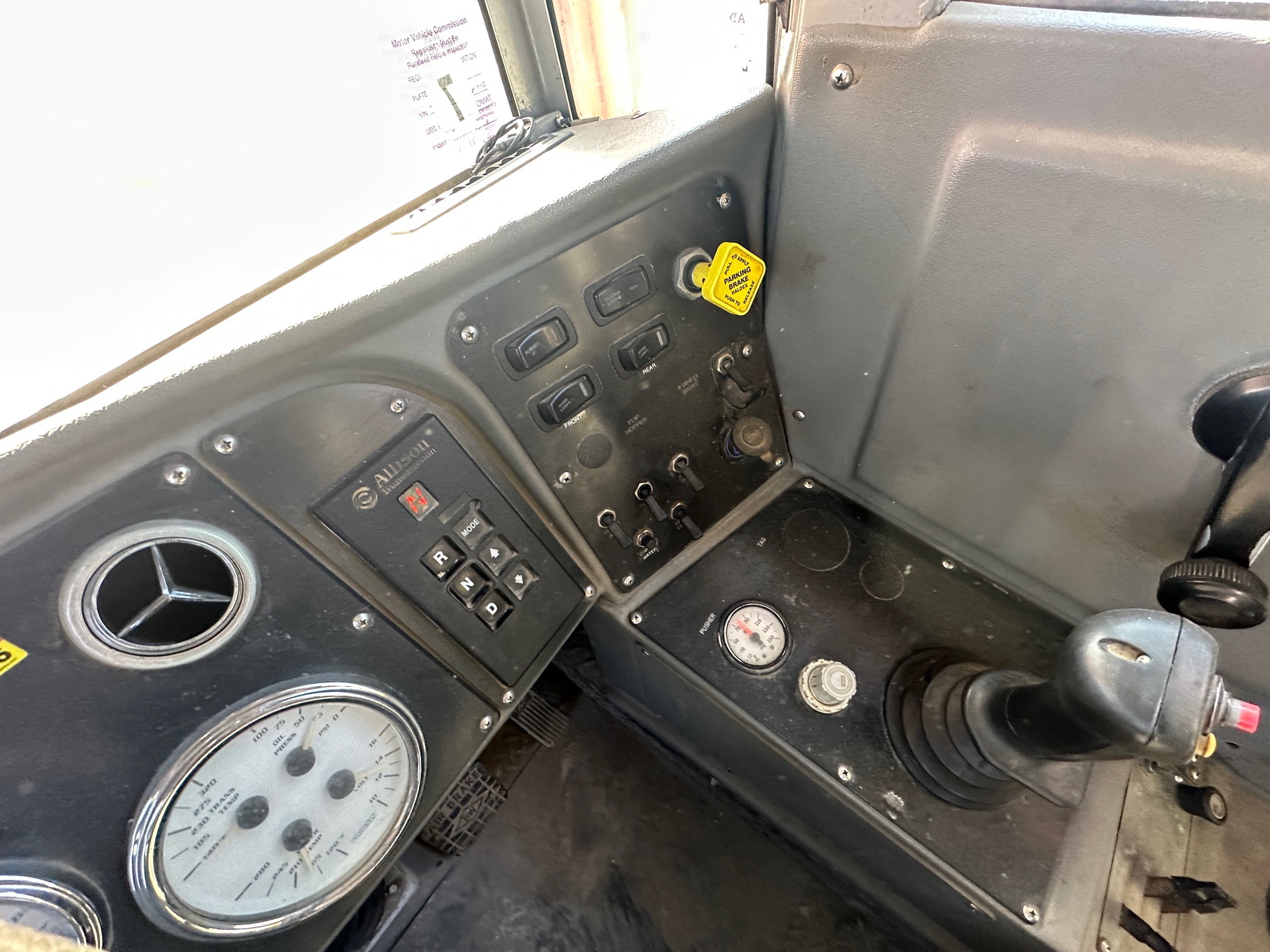 2020 PHOENIX Front Discharge Mixer - Image 17