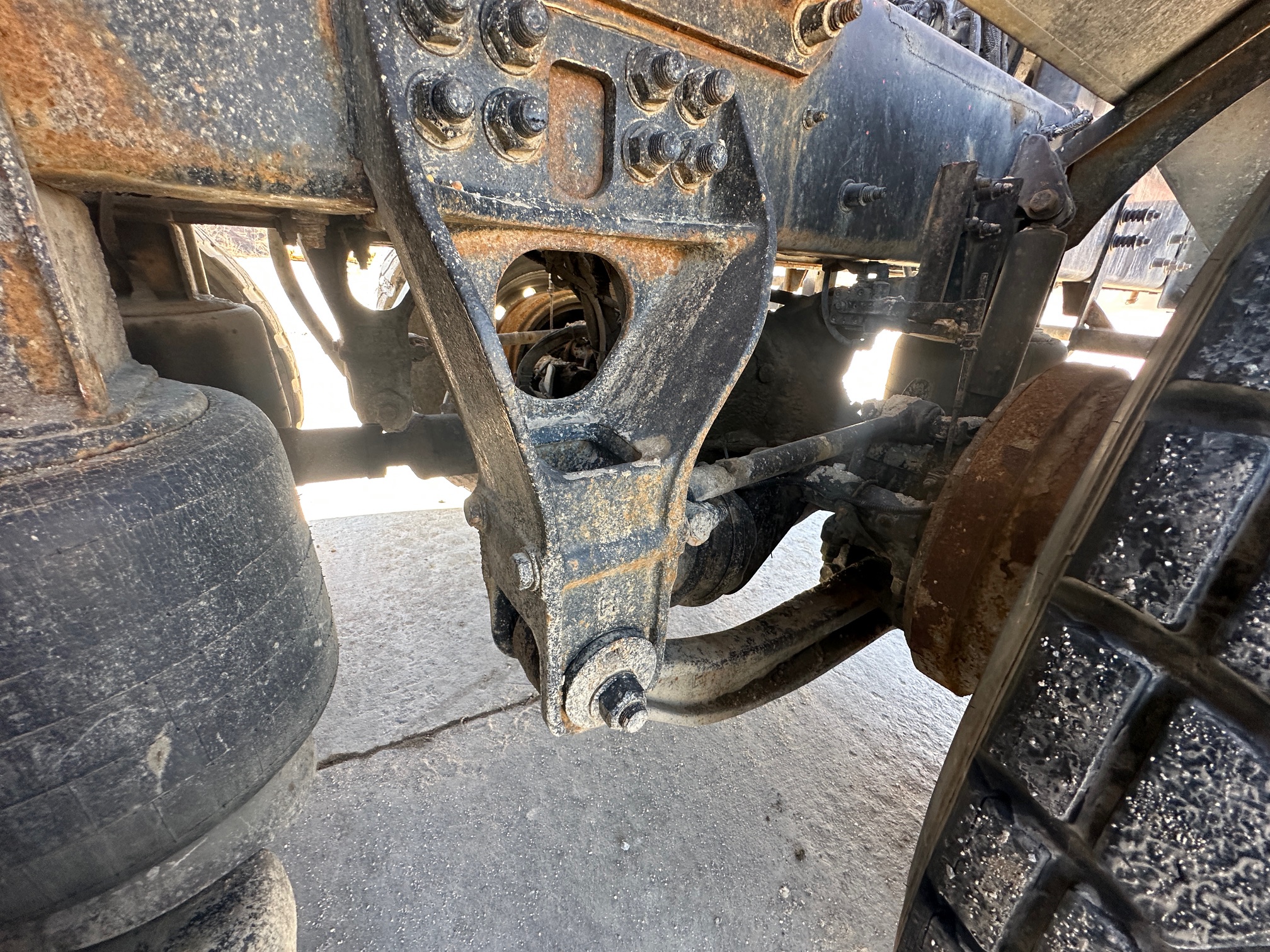 2020 PHOENIX Front Discharge Mixer - Image 29