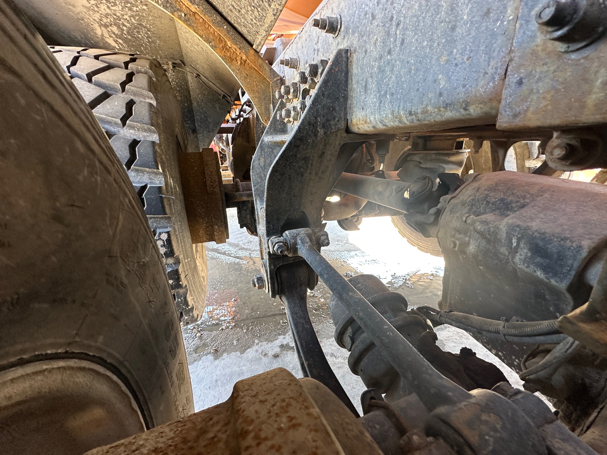 2020 PHOENIX Front Discharge Mixer - Image 32