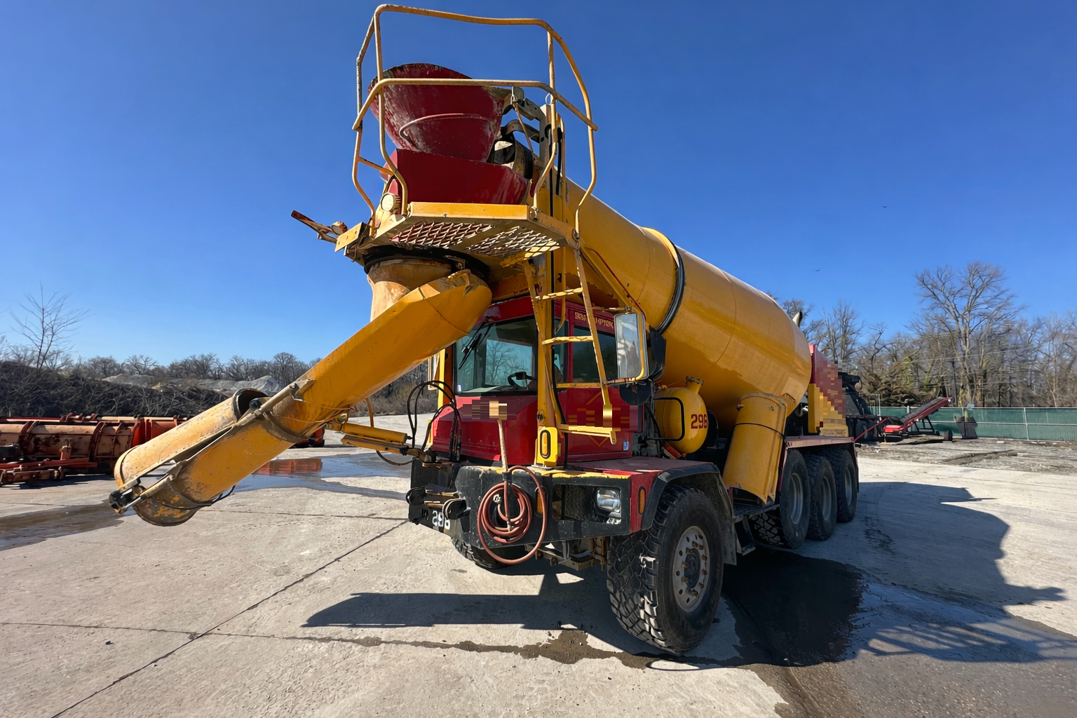 2020 PHOENIX Front Discharge Mixer - view 3 of 46