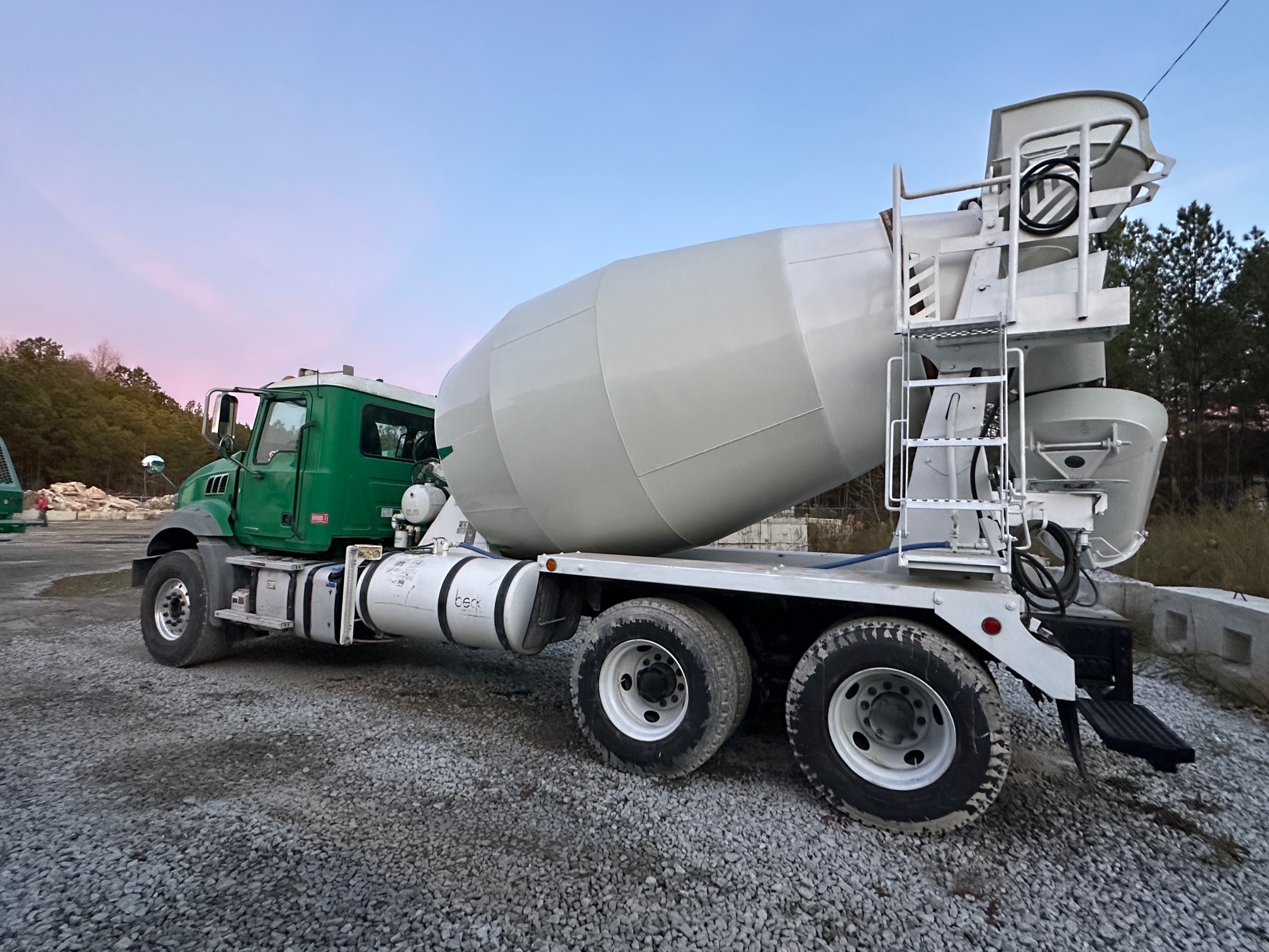 2019 MACK GR64B Rear Mixer - Image 11