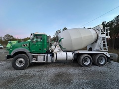 2019 MACK GR64B Rear Mixer - Image 12