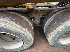 2004 VOLVO Rear Discharge Mixer - Image 14