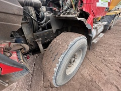 2004 VOLVO Rear Discharge Mixer - Image 30