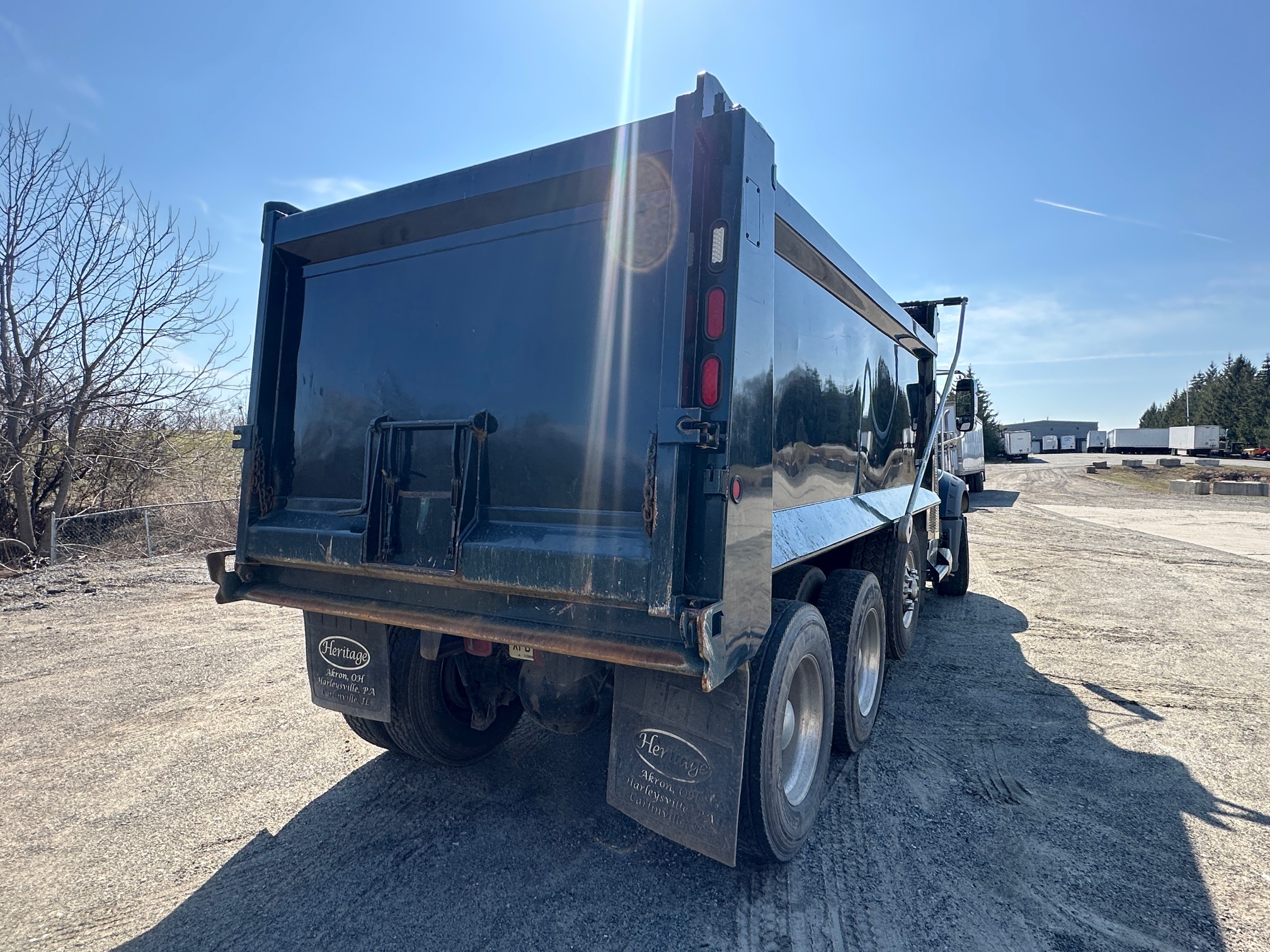 2017 MACK Granite GU713 - view 8 of 53