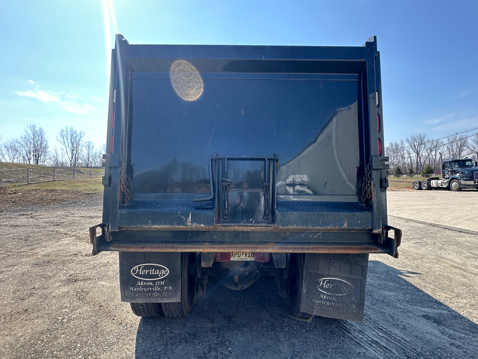 2017 MACK Granite GU713 - view 9 of 53