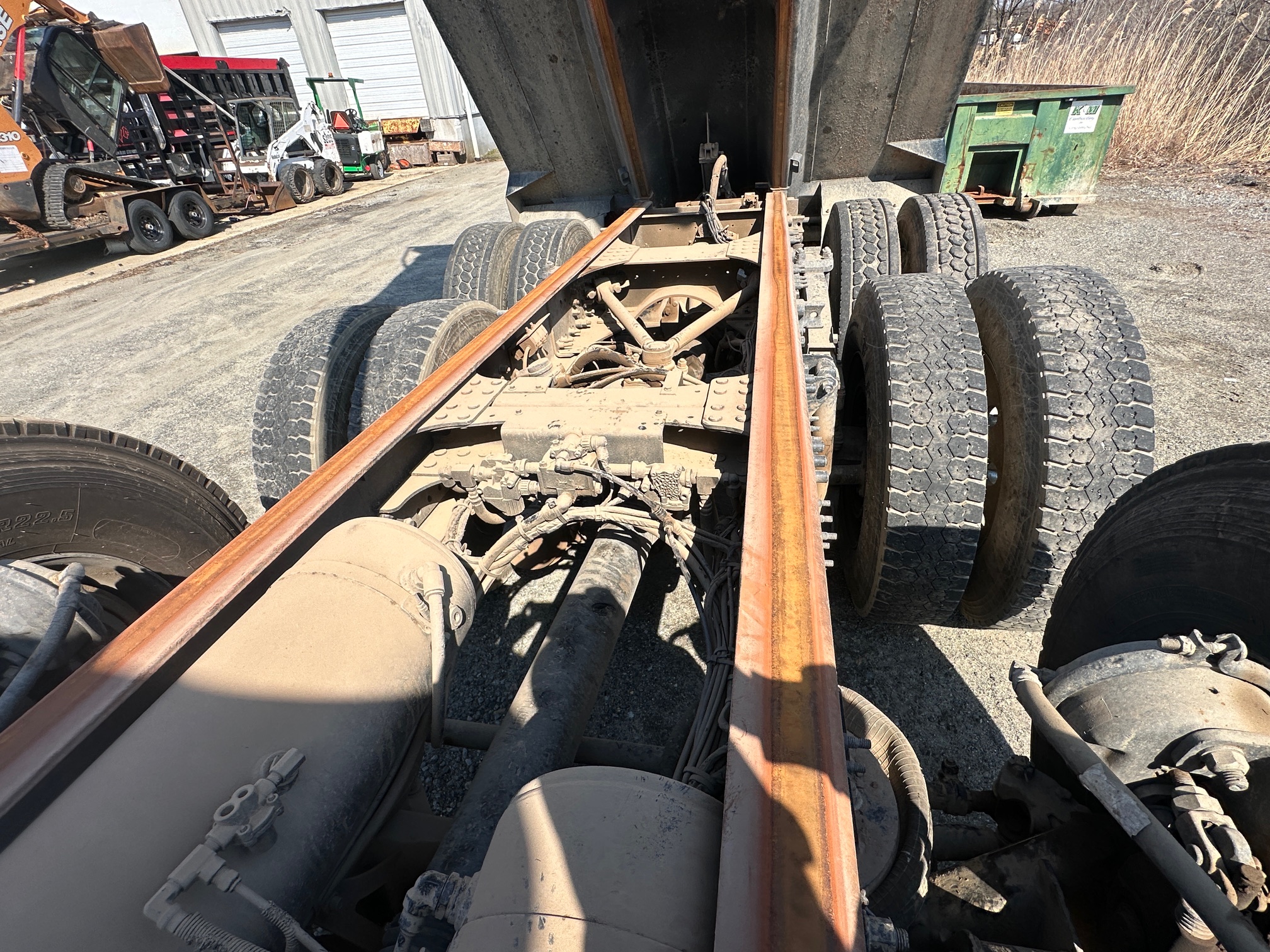 2017 MACK Granite GU713 - view 11 of 53