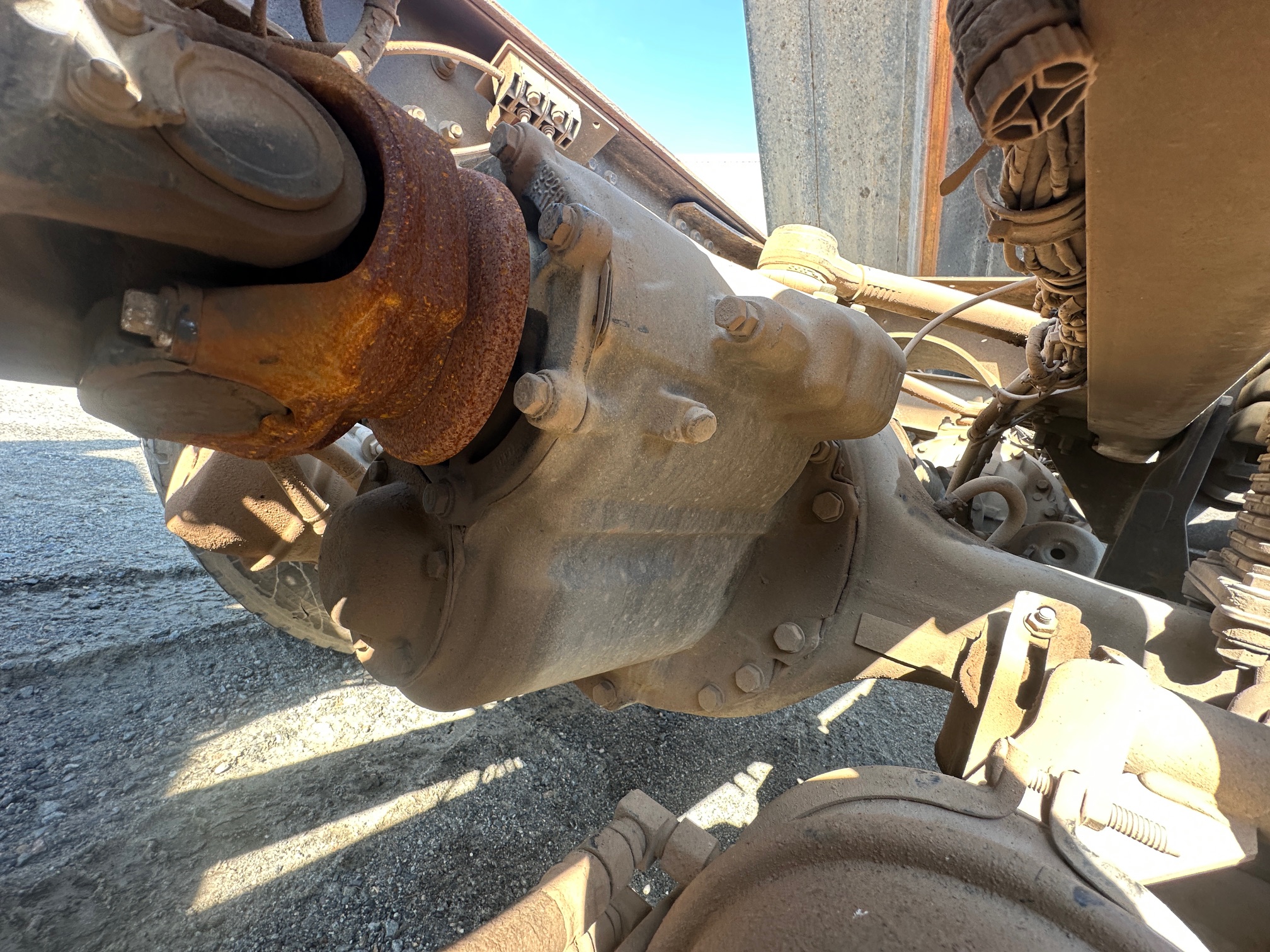 2017 MACK Granite GU713 - view 14 of 53