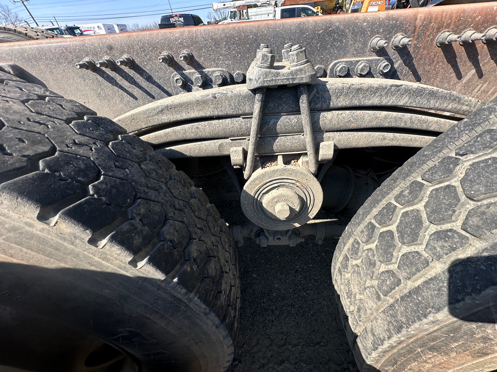 2017 MACK Granite GU713 - view 18 of 53