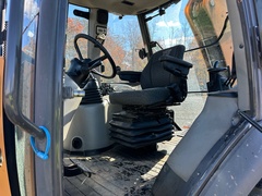 2018 CASE 590 Super N - Image 31