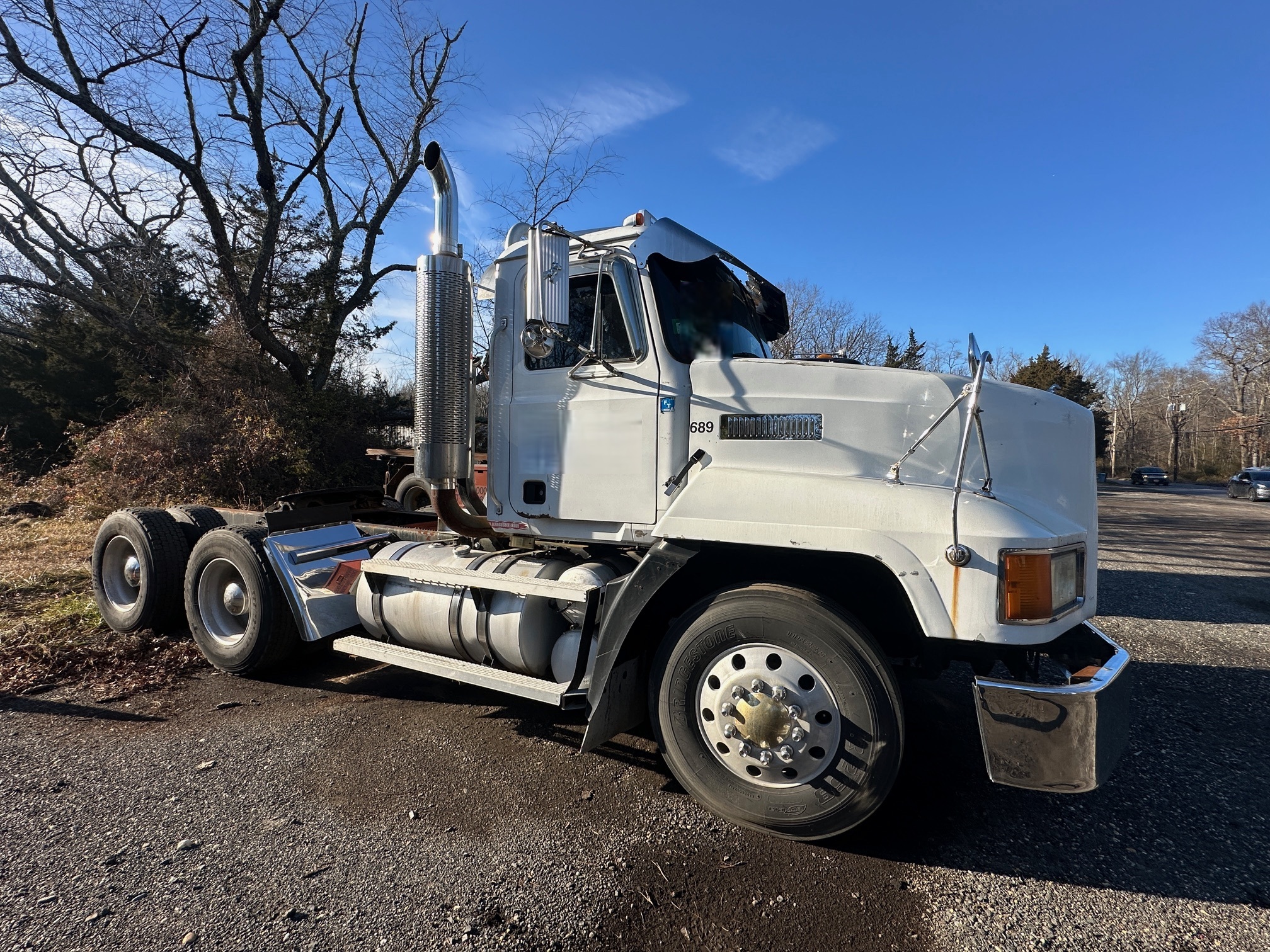 2000 MACK CH602 Day Cab - view 1 of 27