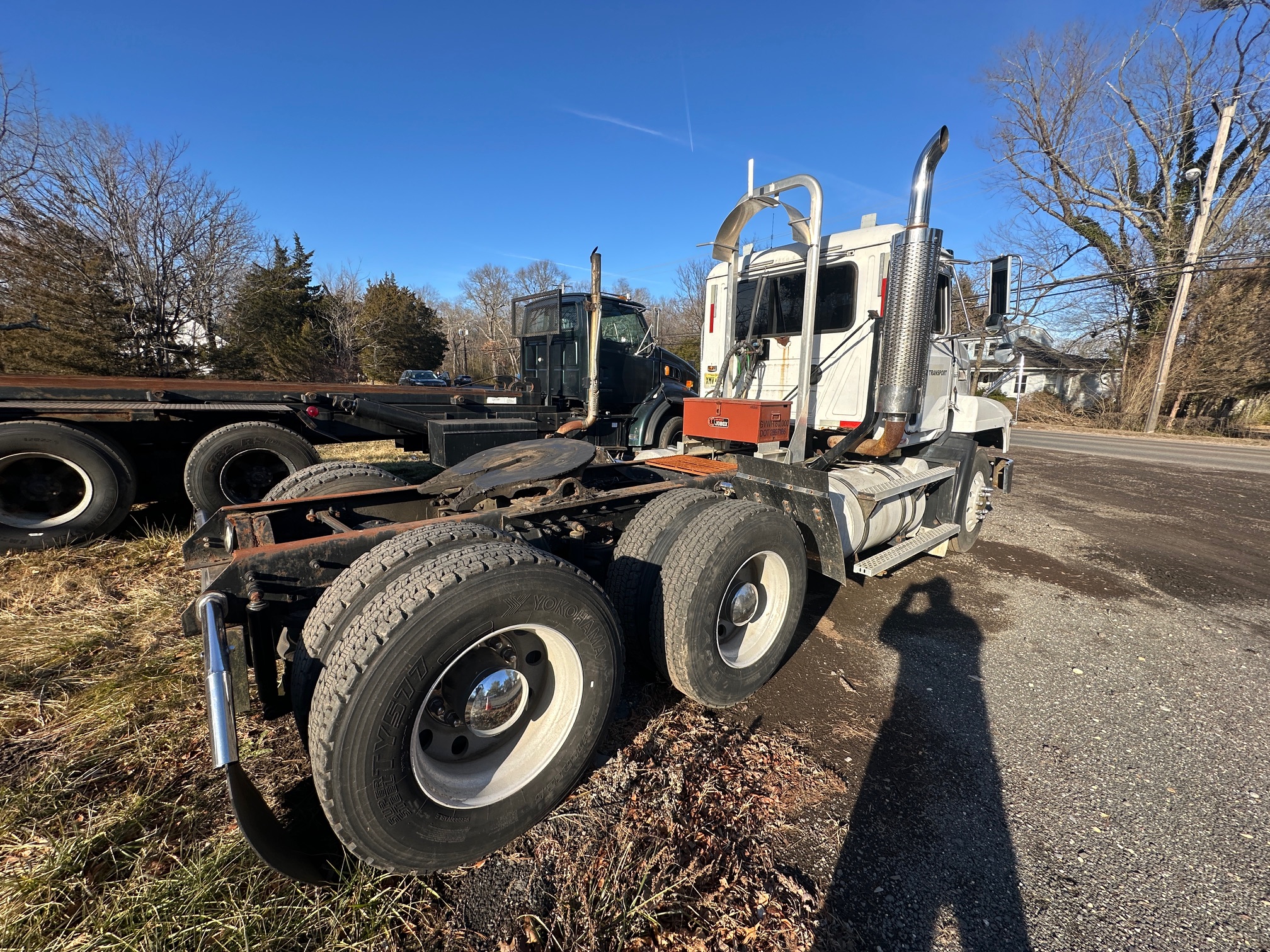 2000 MACK CH602 Day Cab - view 3 of 27