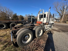 2000 MACK CH602 Day Cab - Image 3