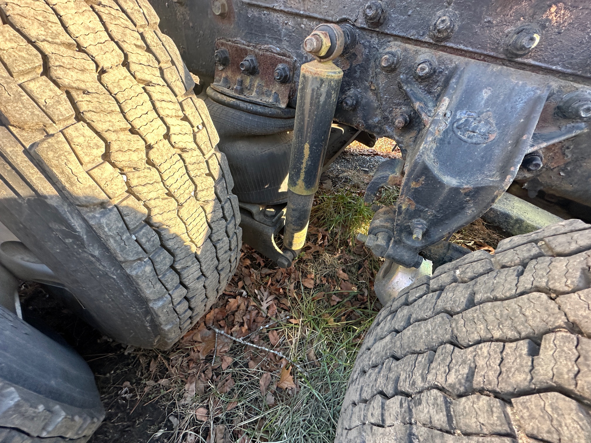 2000 MACK CH602 Day Cab - view 7 of 27