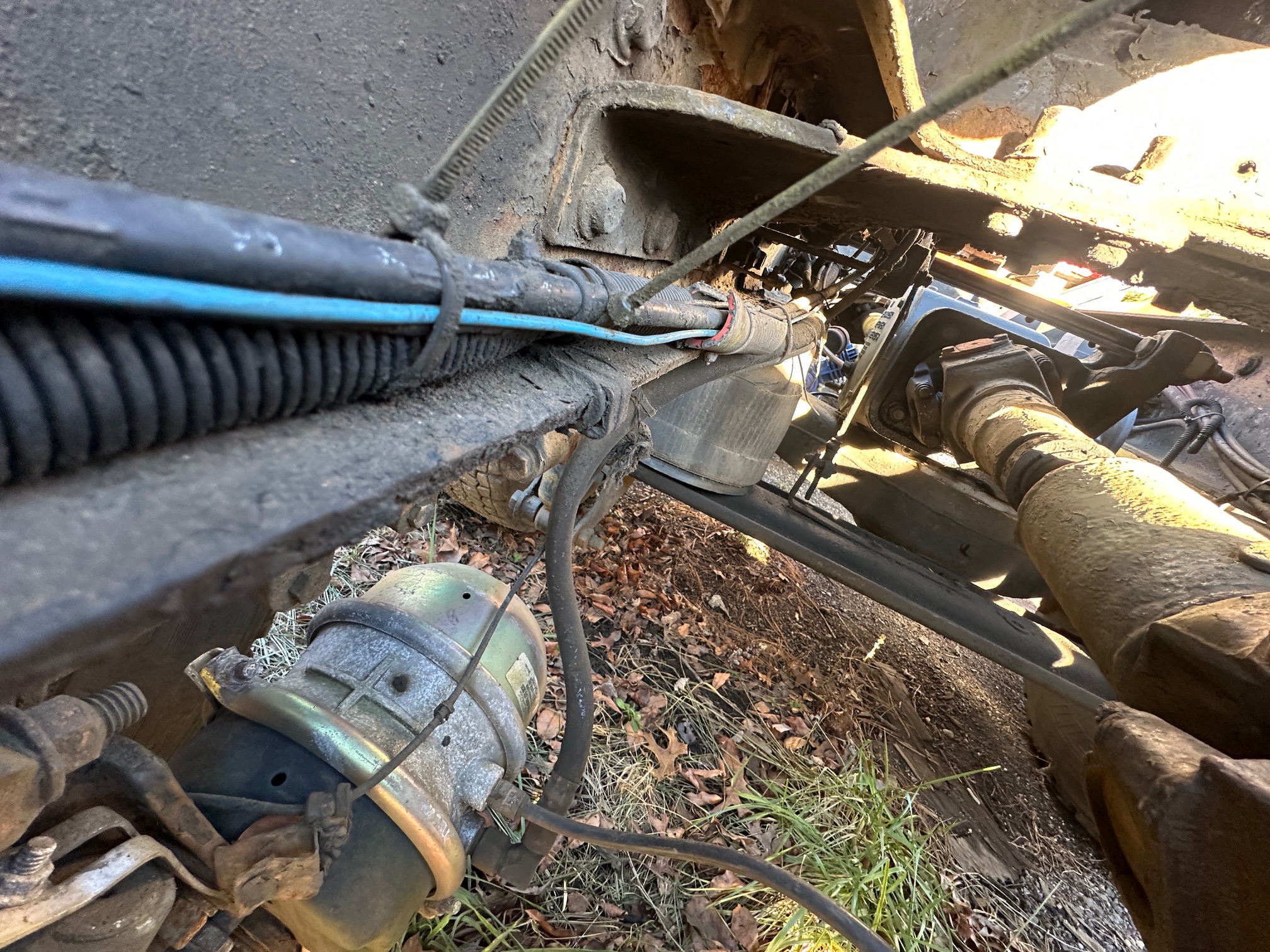 2000 MACK CH602 Day Cab - Image 11