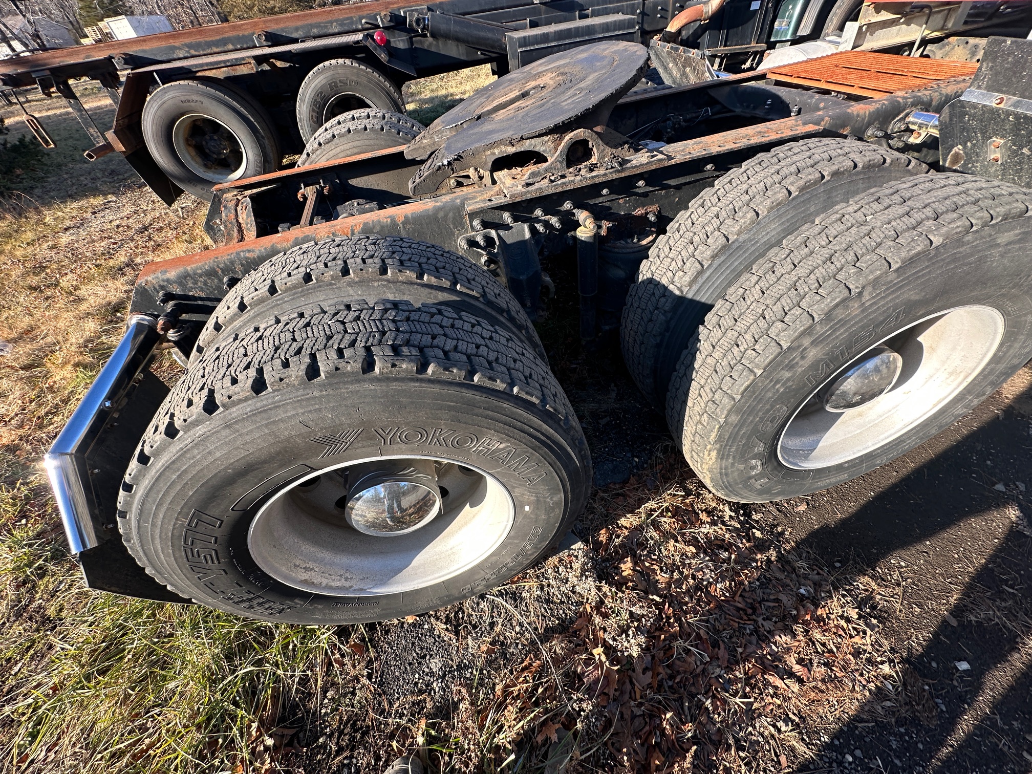 2000 MACK CH602 Day Cab - Image 12