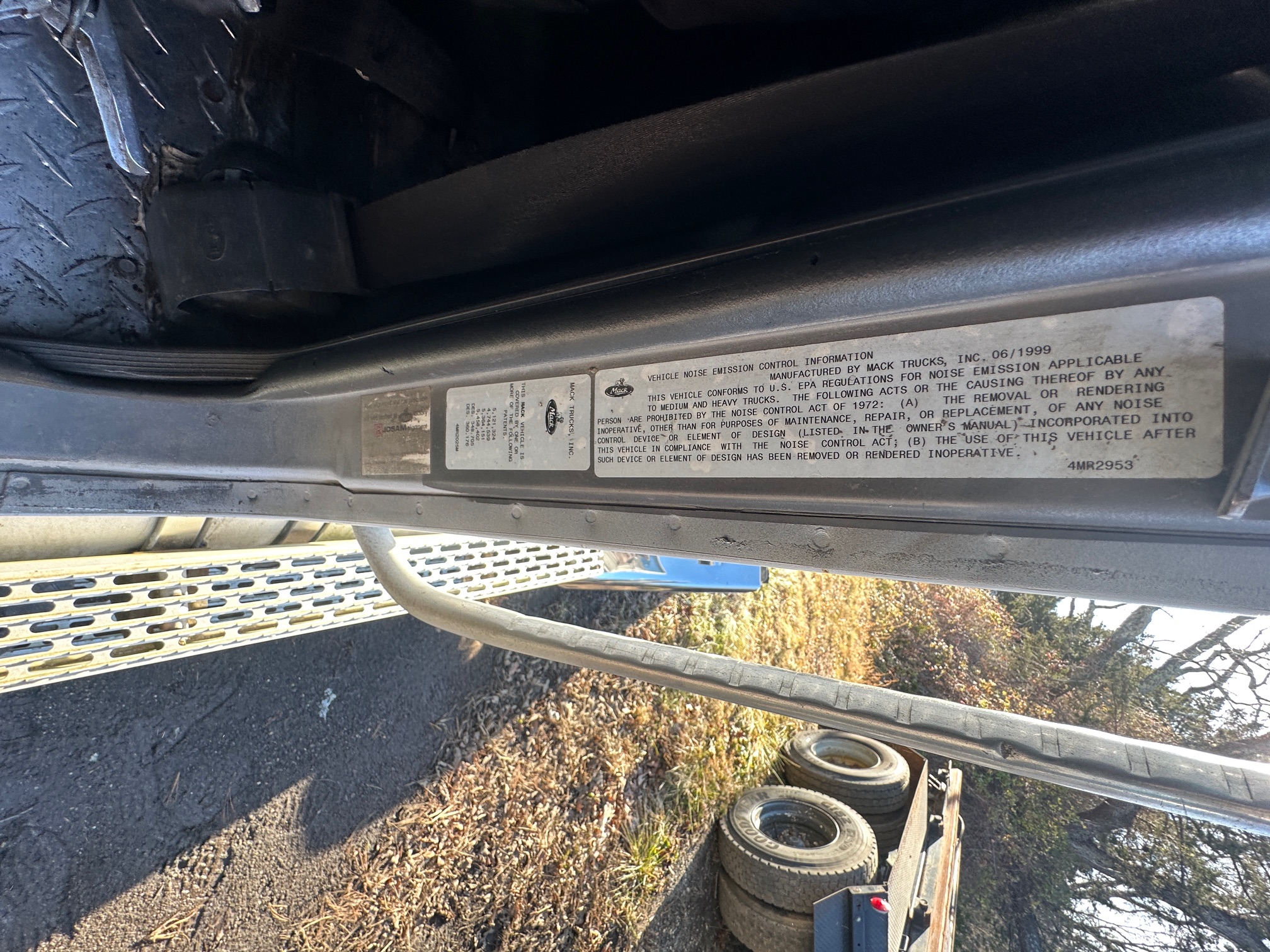 2000 MACK CH602 Day Cab - Image 20