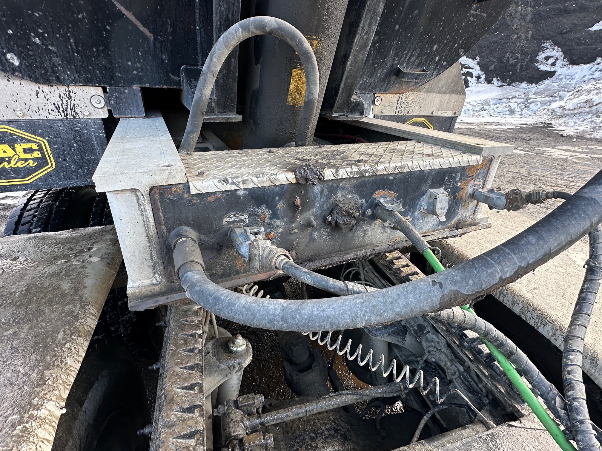 2019 MAC 30' End Dump - view 8 of 49