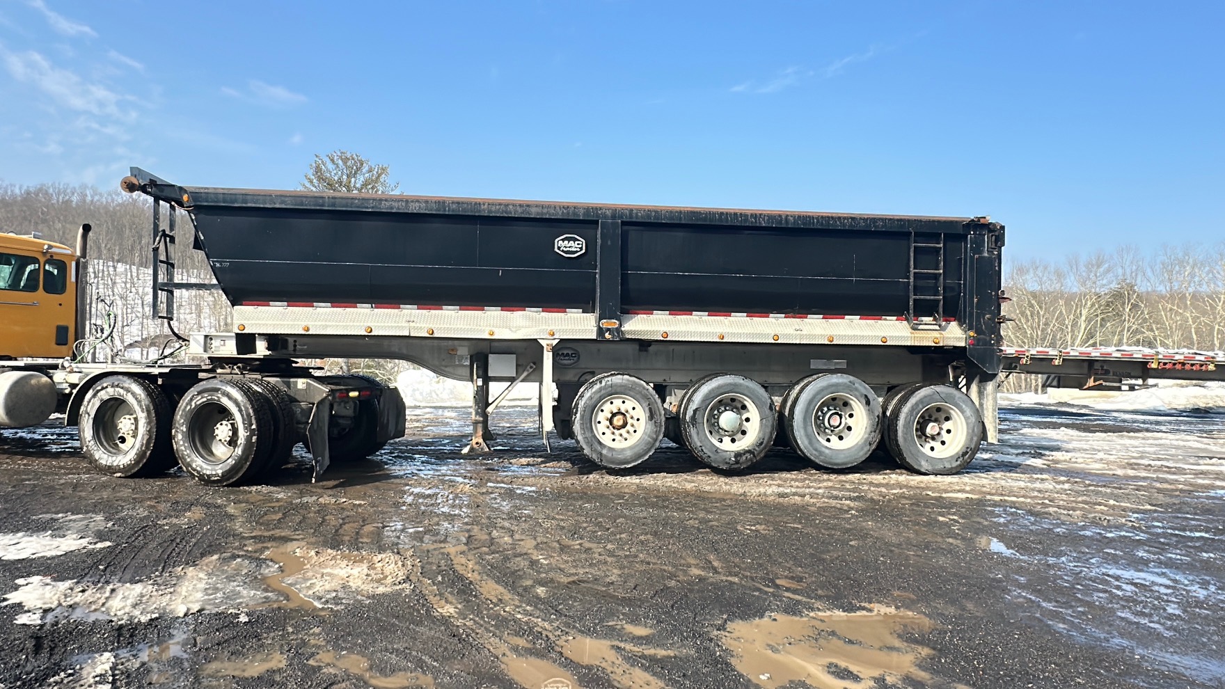 2019 MAC 30' End Dump - view 12 of 49