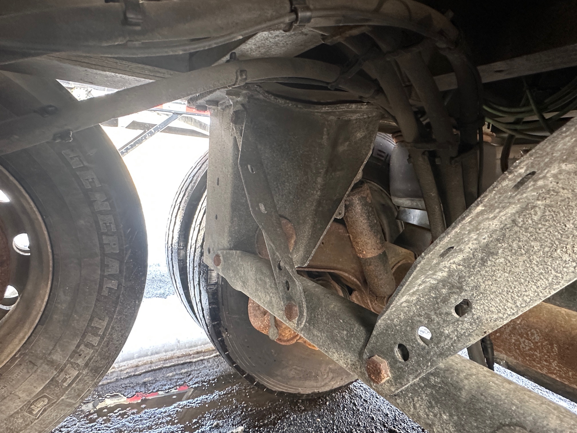 2019 MAC 30' End Dump - Image 21