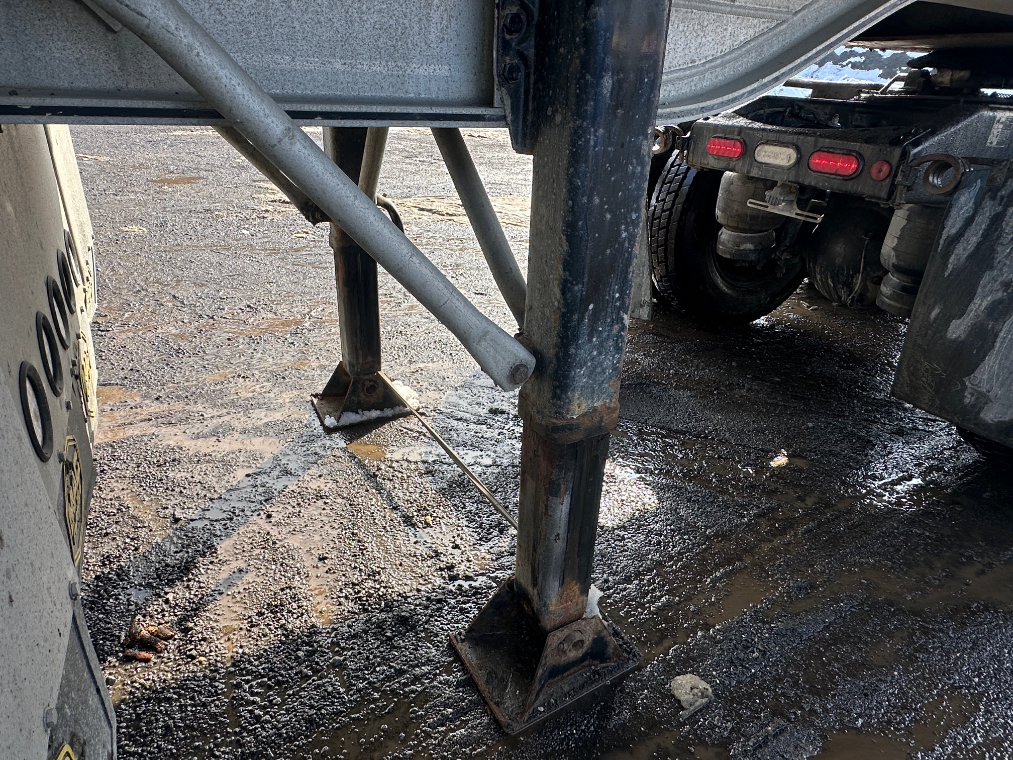 2019 MAC 30' End Dump - Image 25