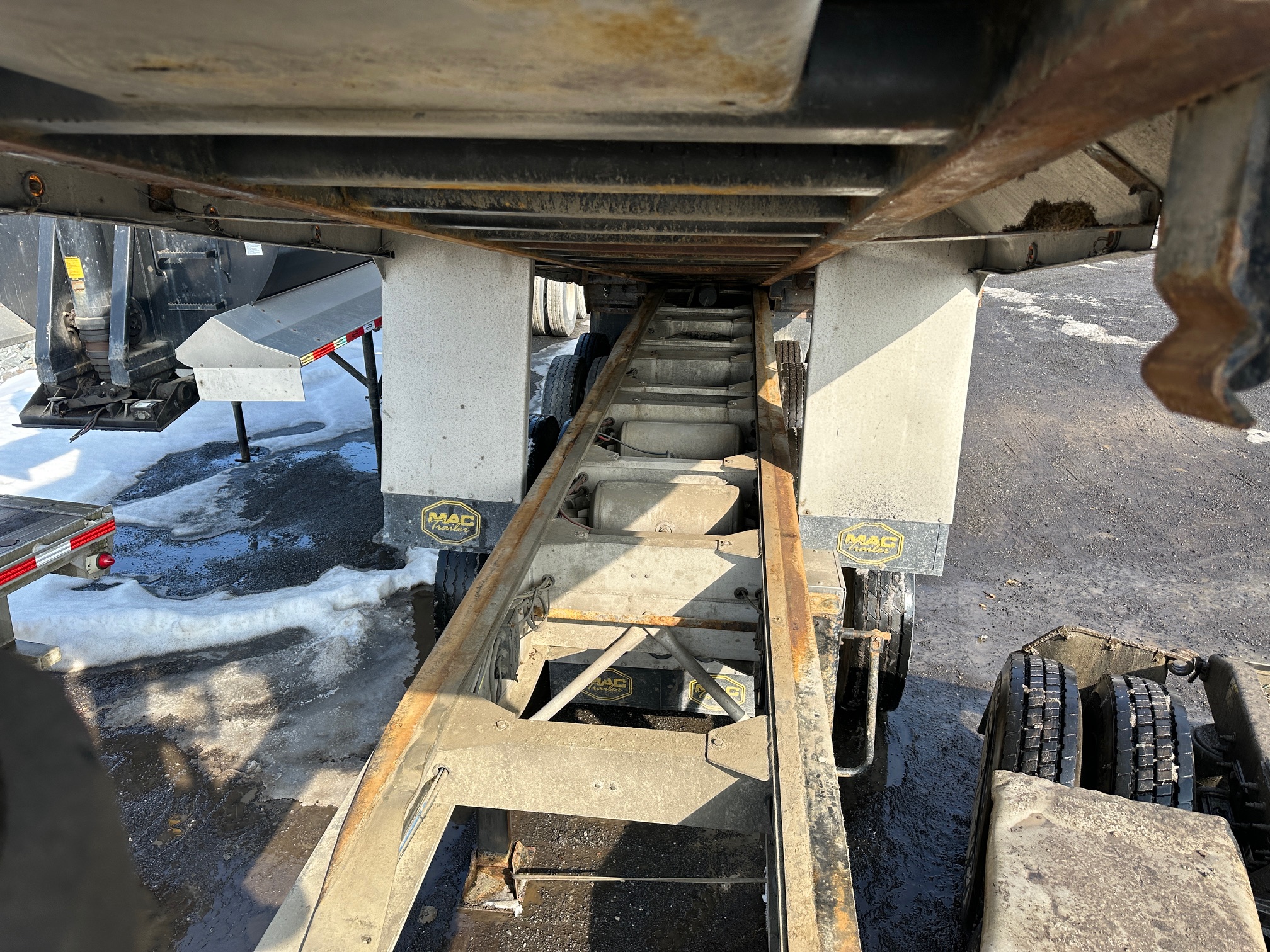 2019 MAC 30' End Dump - Image 34