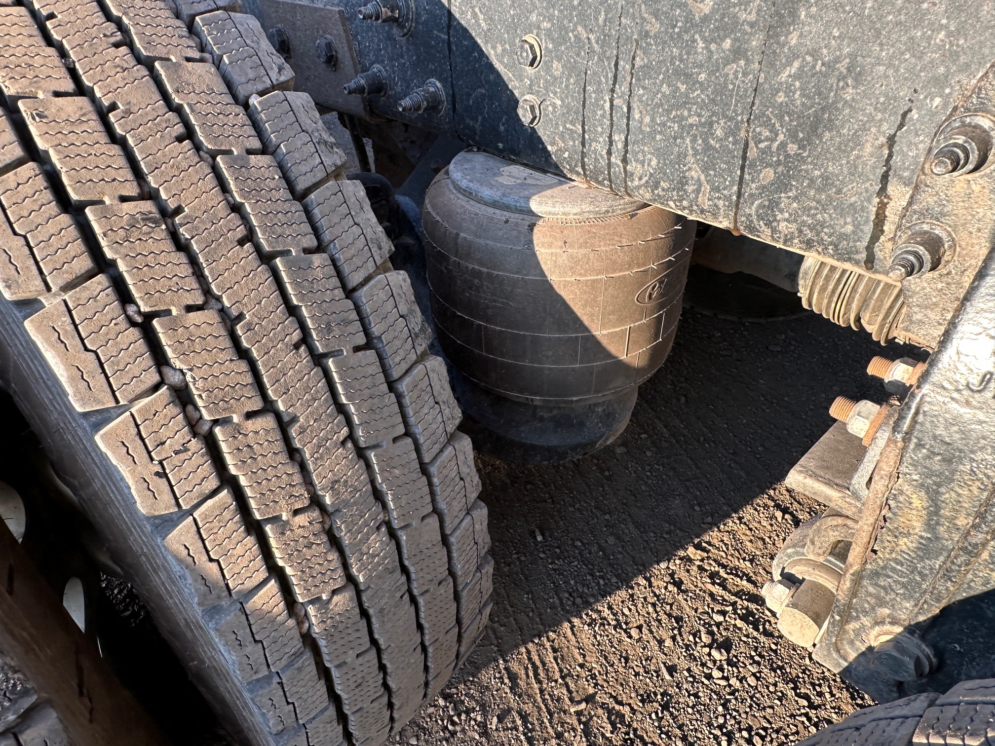 2019 PETERBILT 389L - Image 27