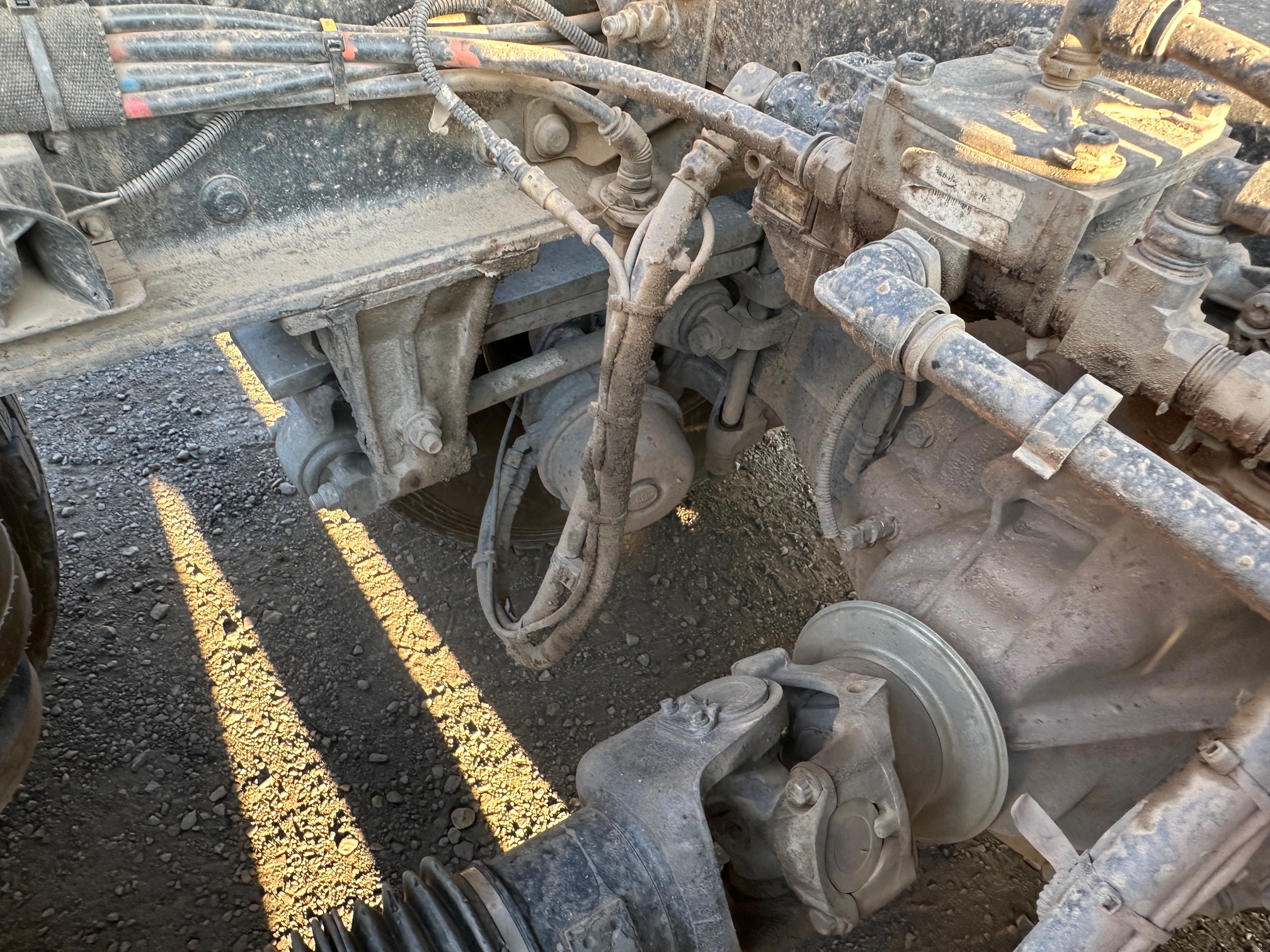 2019 PETERBILT 389L - Image 28