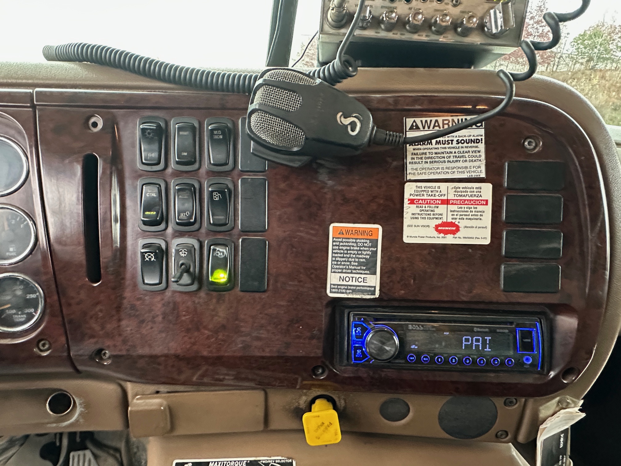 2007 MACK CV713 - Image 23