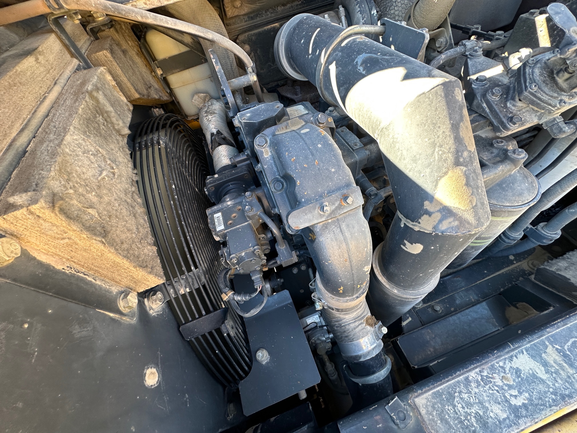 2011 KOMATSU PC450 - Image 25