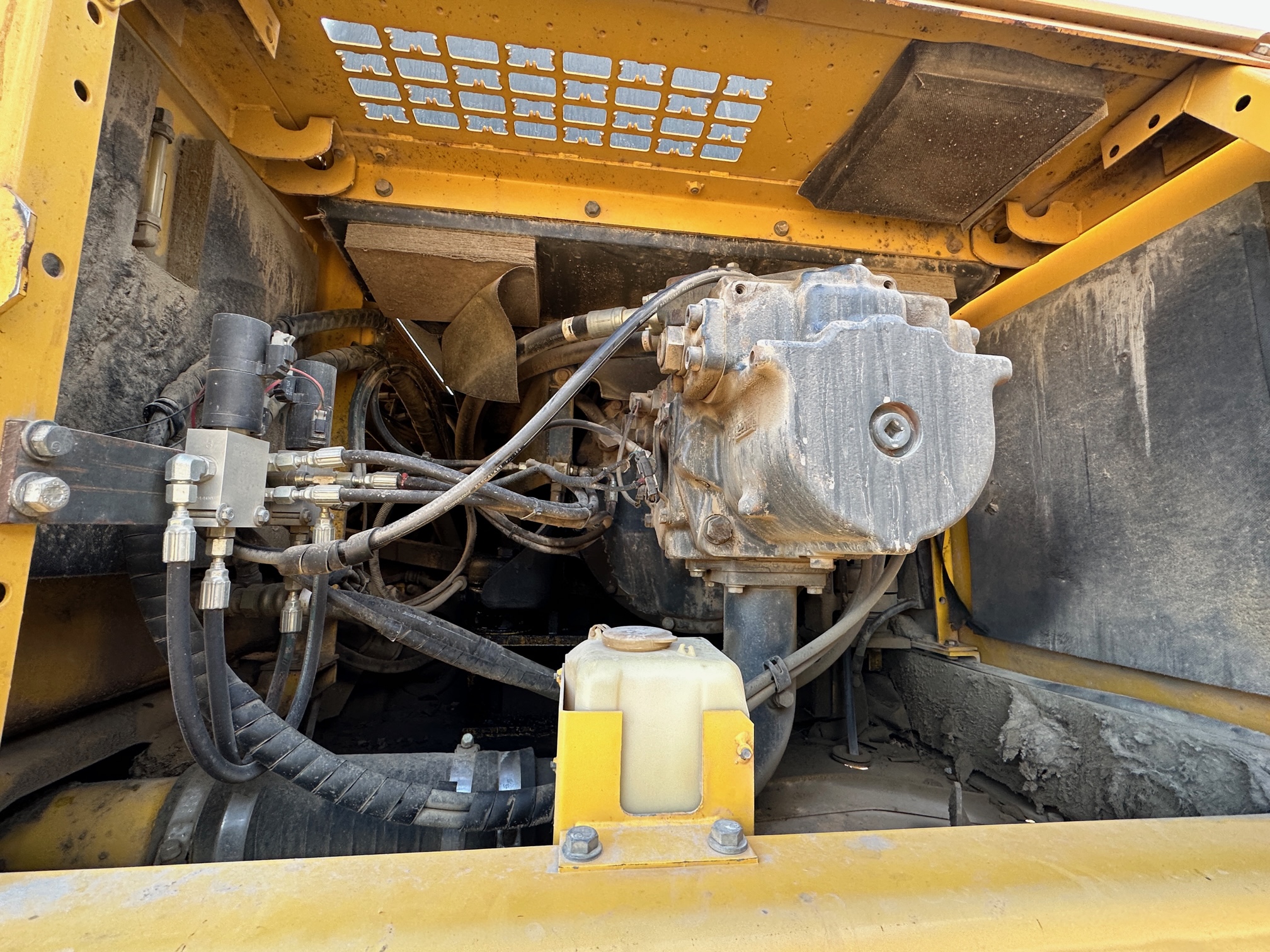 2011 KOMATSU PC450 - Image 37