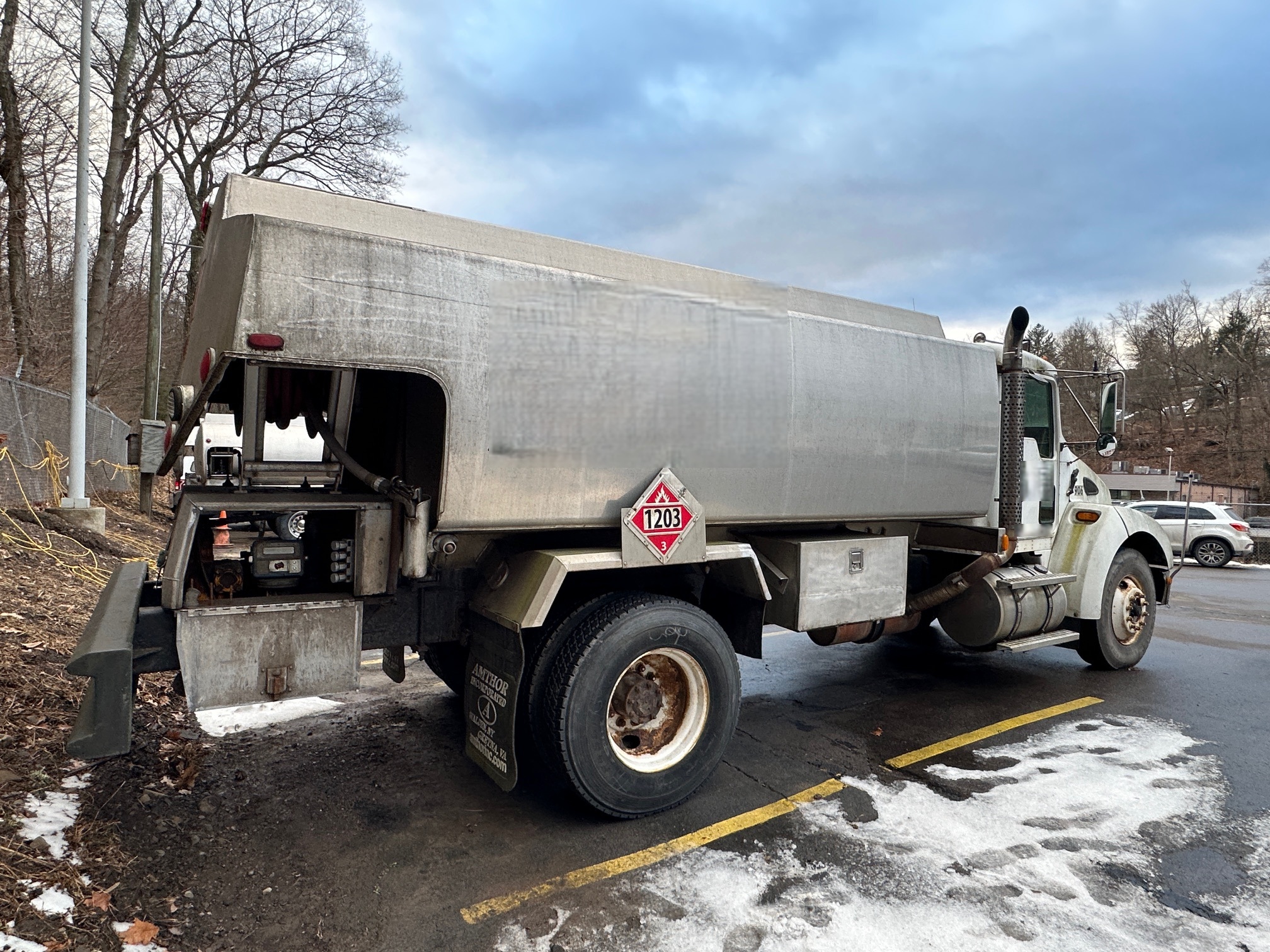2004 KENWORTH T300 Tanker - view 5 of 47