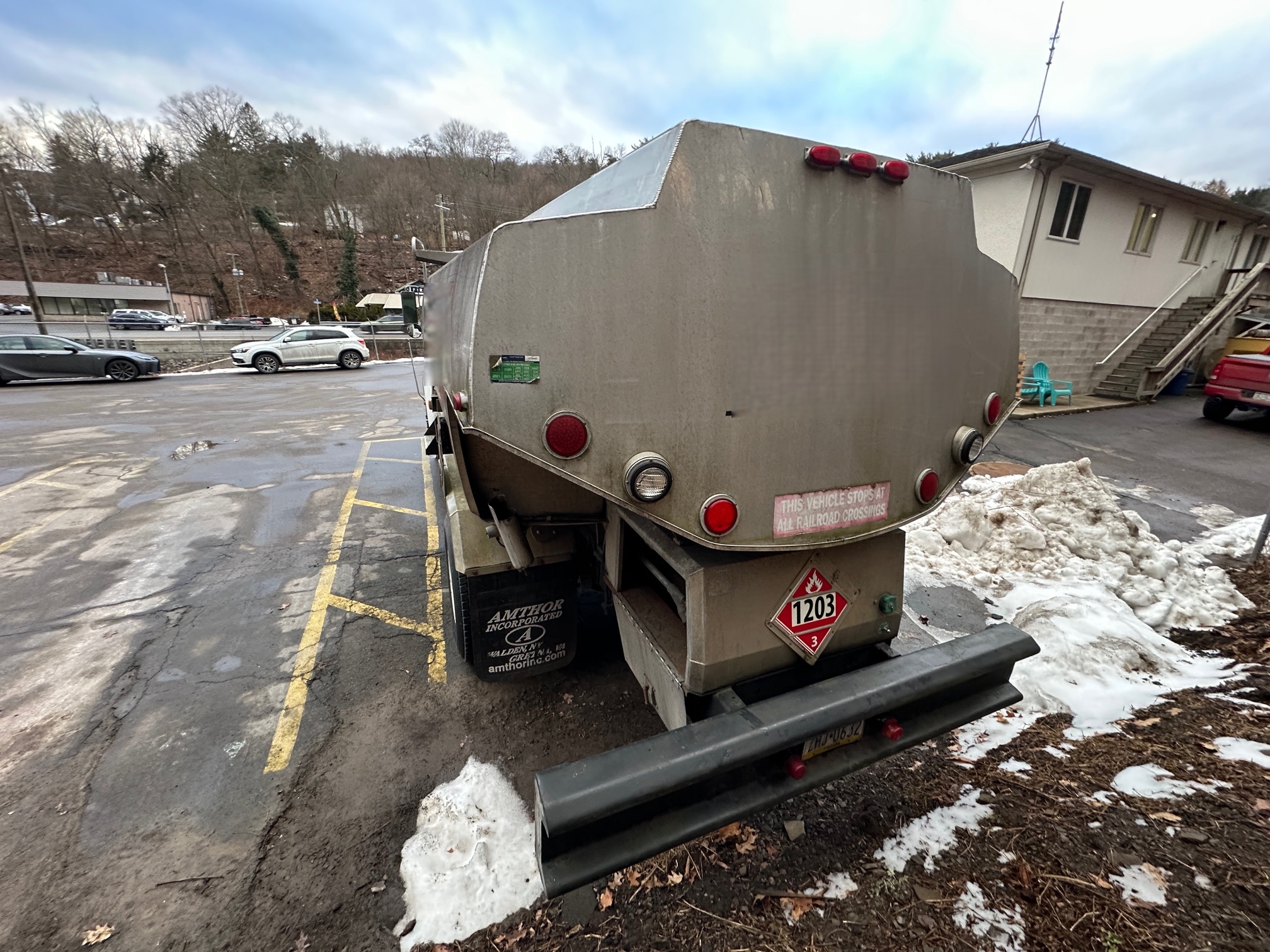 2004 KENWORTH T300 Tanker - view 7 of 47