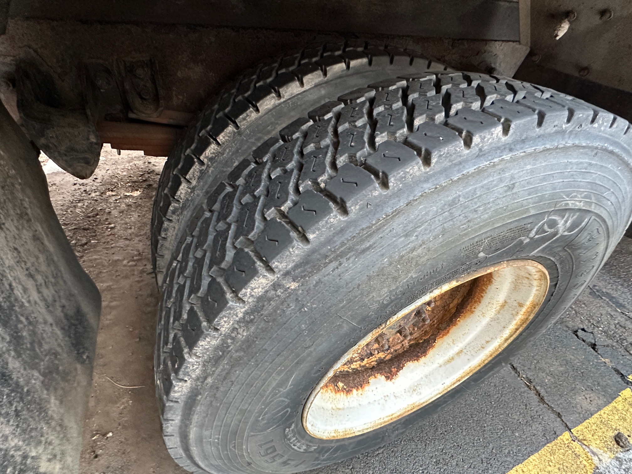 2004 KENWORTH T300 Tanker - Image 30