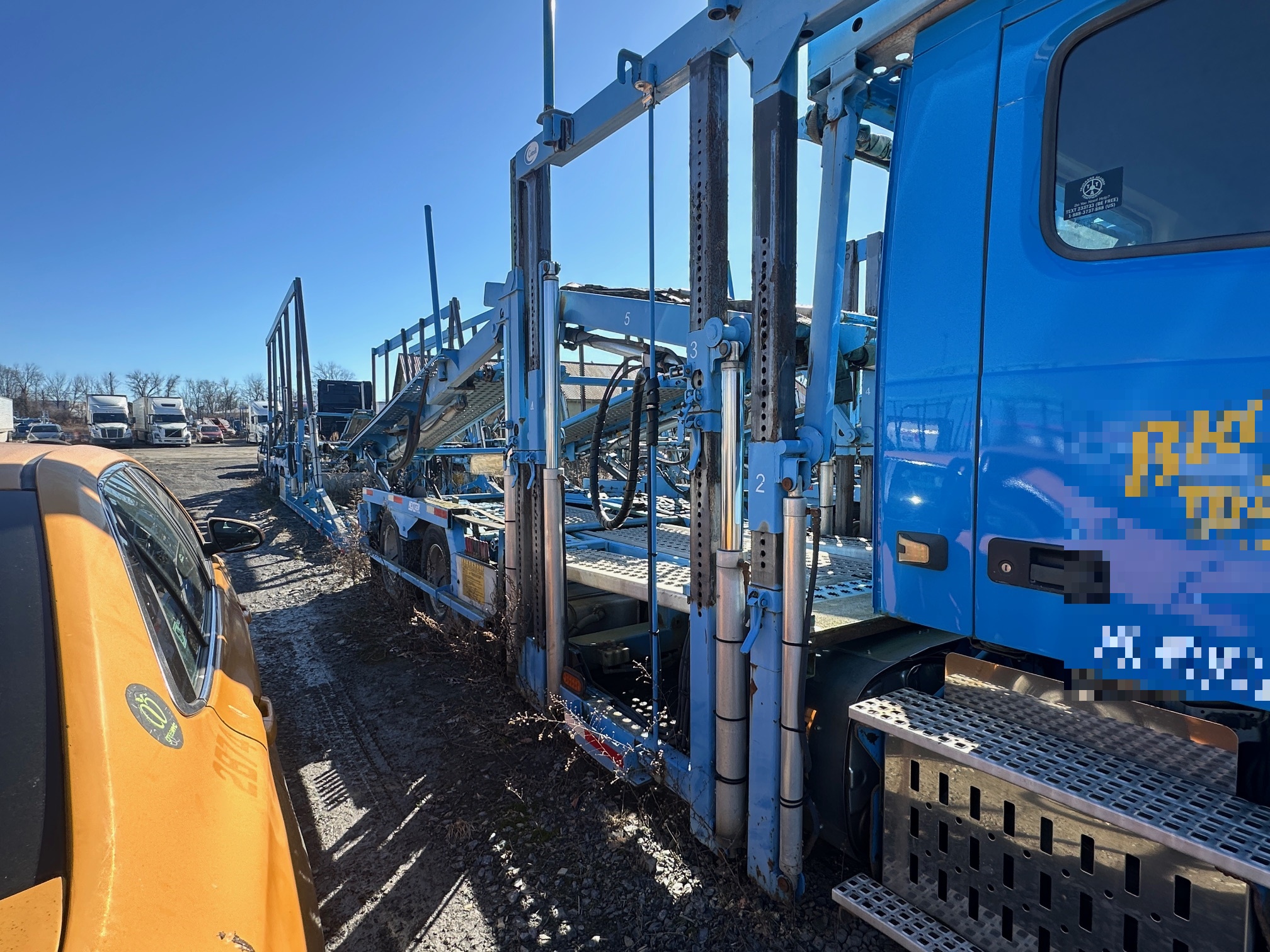 2014 VOLVO VAH66430 - Image 4