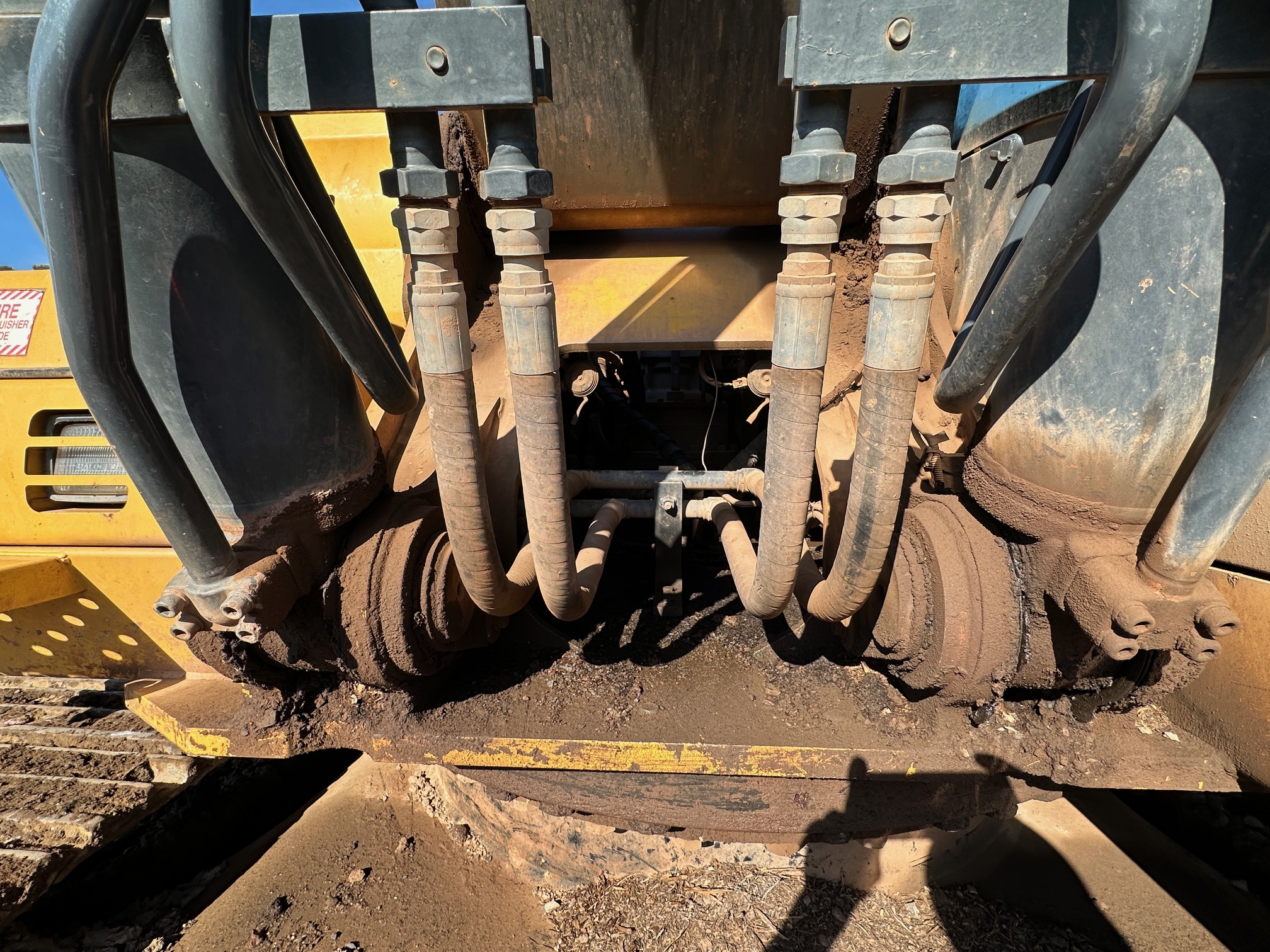 2013 DEERE 380G LC - Image 20