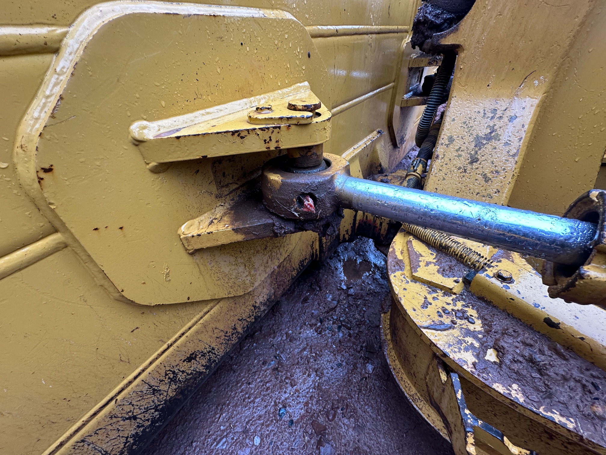 2005 CATERPILLAR D5G XL - view 11 of 33