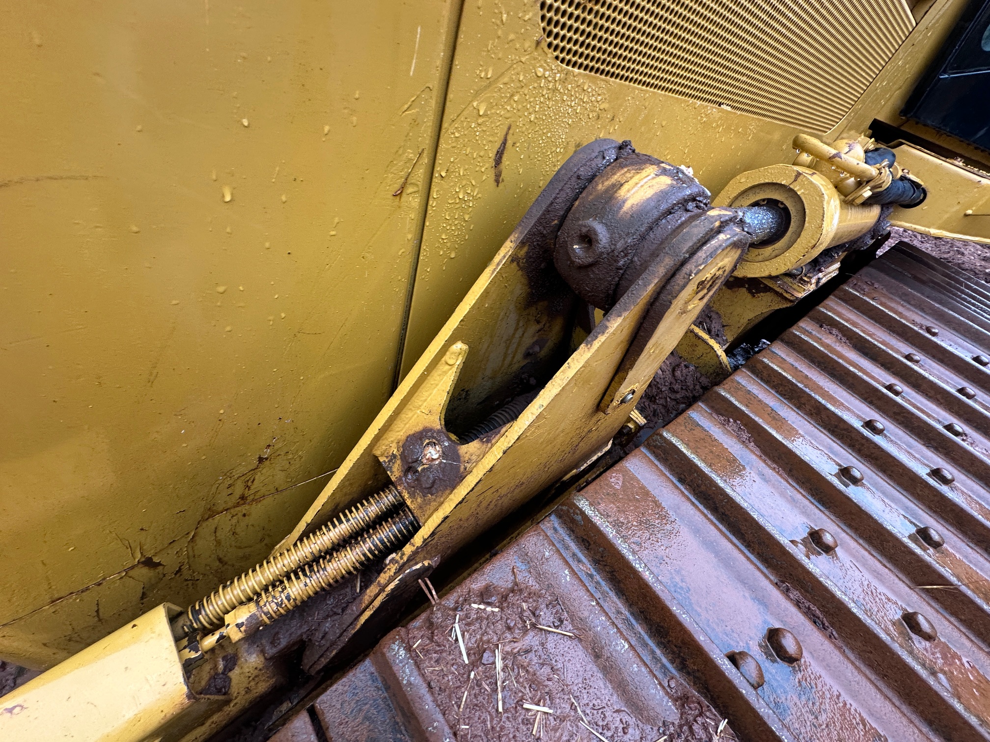 2005 CATERPILLAR D5G XL - view 13 of 33