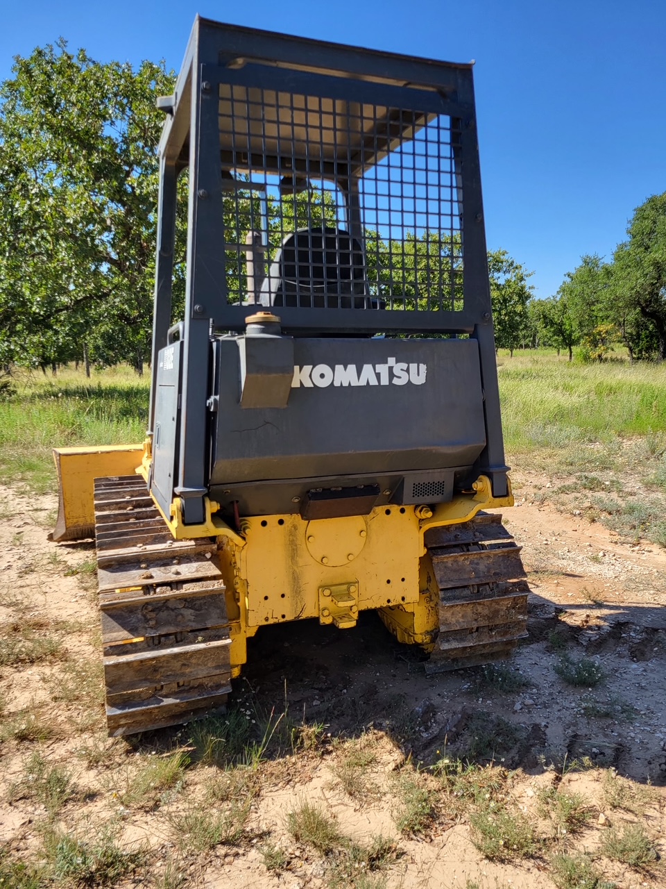 2002 KOMATSU D32E - Image 9