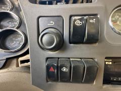 2017 PETERBILT 567 - Image 20